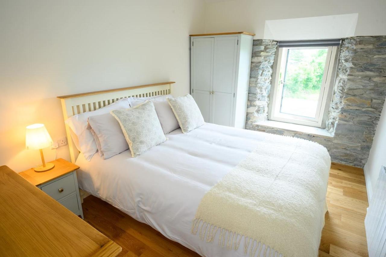 Killarney Old School Road Sleeps 6 Villa ภายนอก รูปภาพ